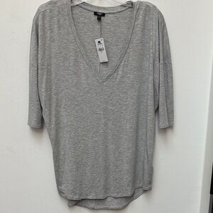Express Light Gray V-Neck Long Sleeve Top